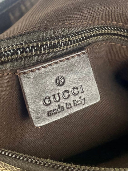 The Vintage Bag Gucci Crossbody Messenger