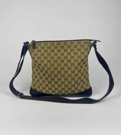 The Vintage Bag Gucci Crossbody Messenger
