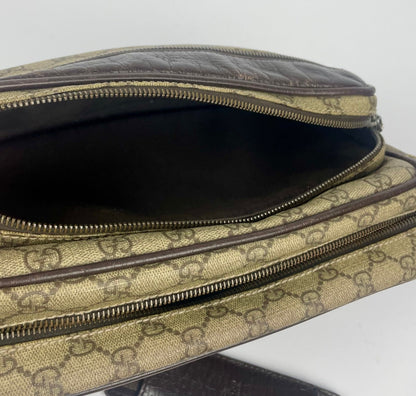The Vintage Bag Gucci GG Messenger