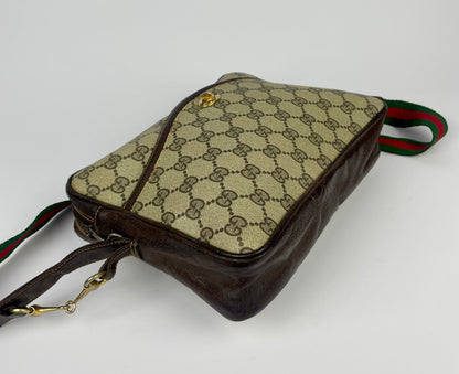 The Vintage Bag Gucci GG Shelly Crossbody