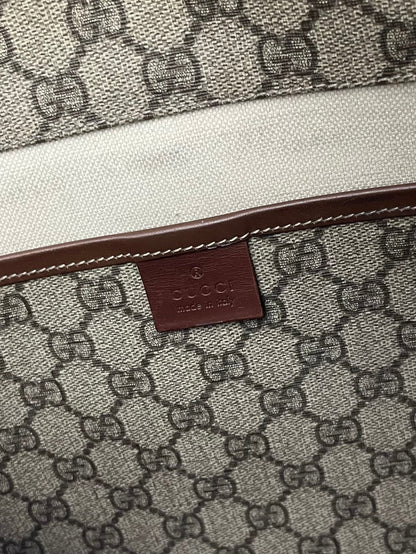 The Vintage Bag Gucci GG Supreme Messenger