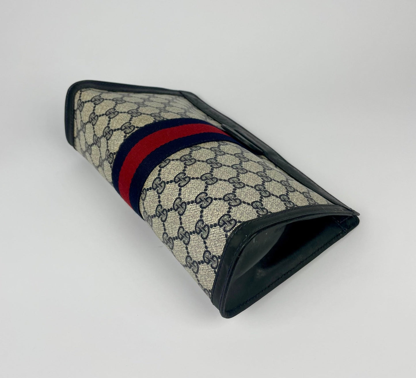 The Vintage Bag Gucci Sherry Line Clutch