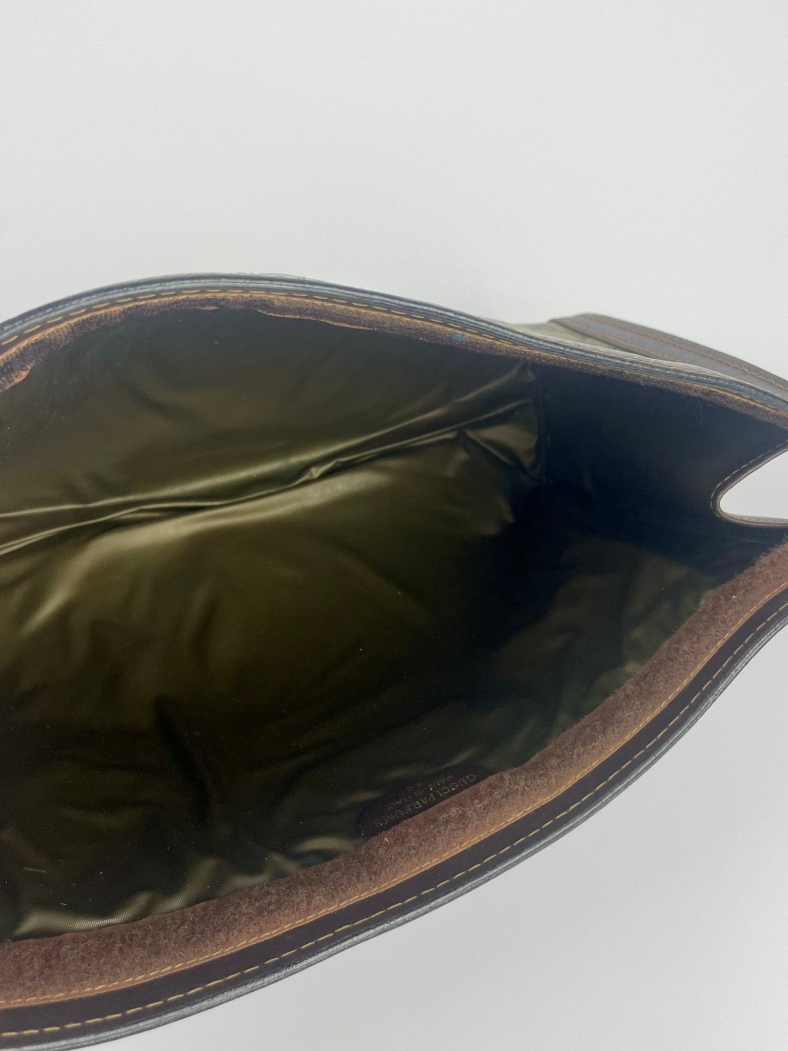 The Vintage Bag Gucci Sherry Line Clutch