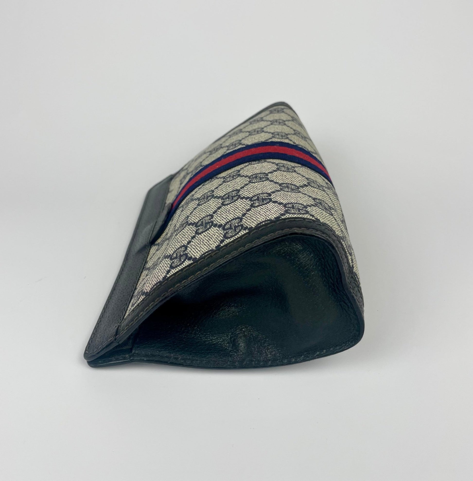 The Vintage Bag Gucci Sherry Line Clutch