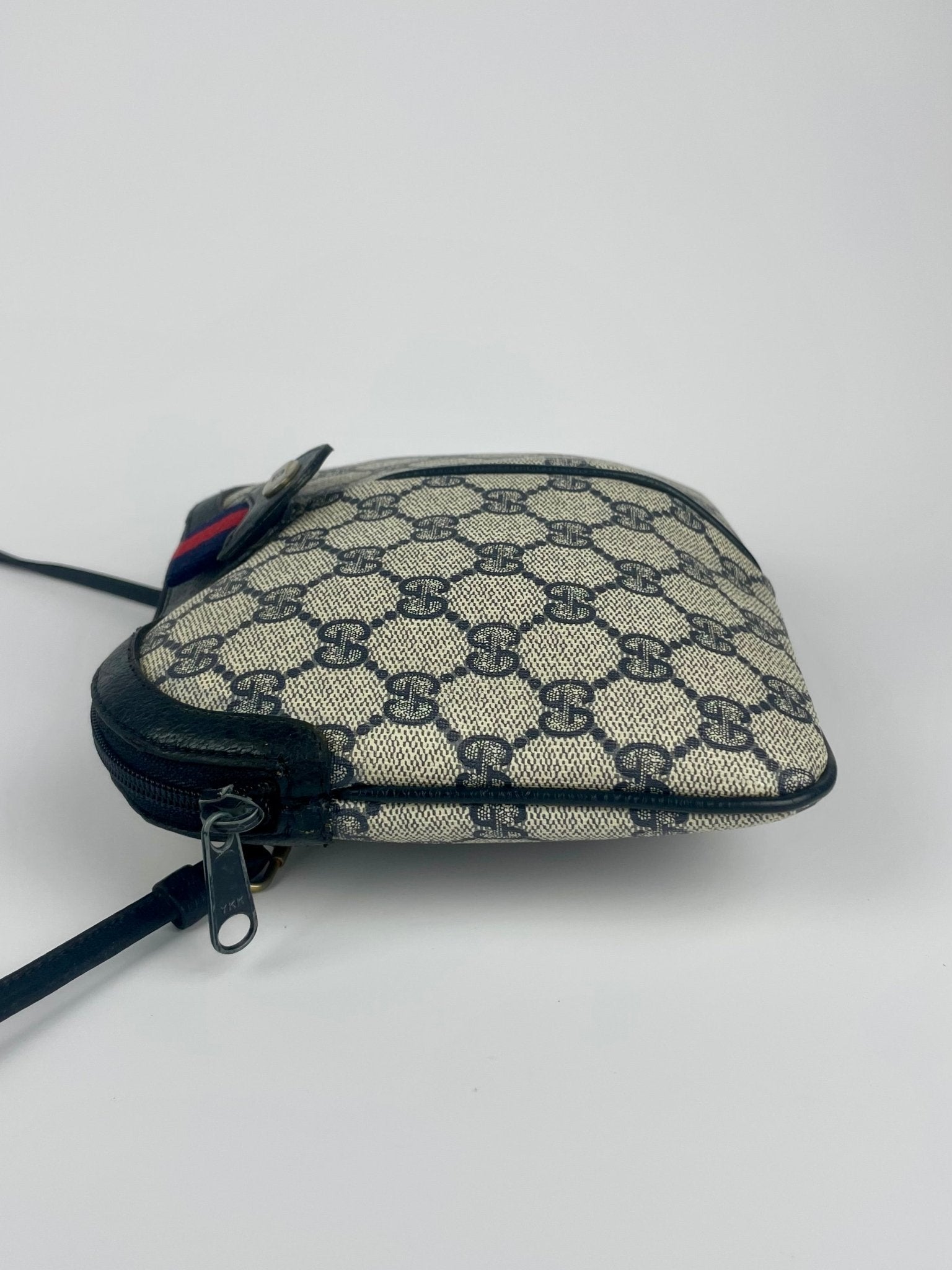 The Vintage Bag Gucci Sherry Line Crossbody