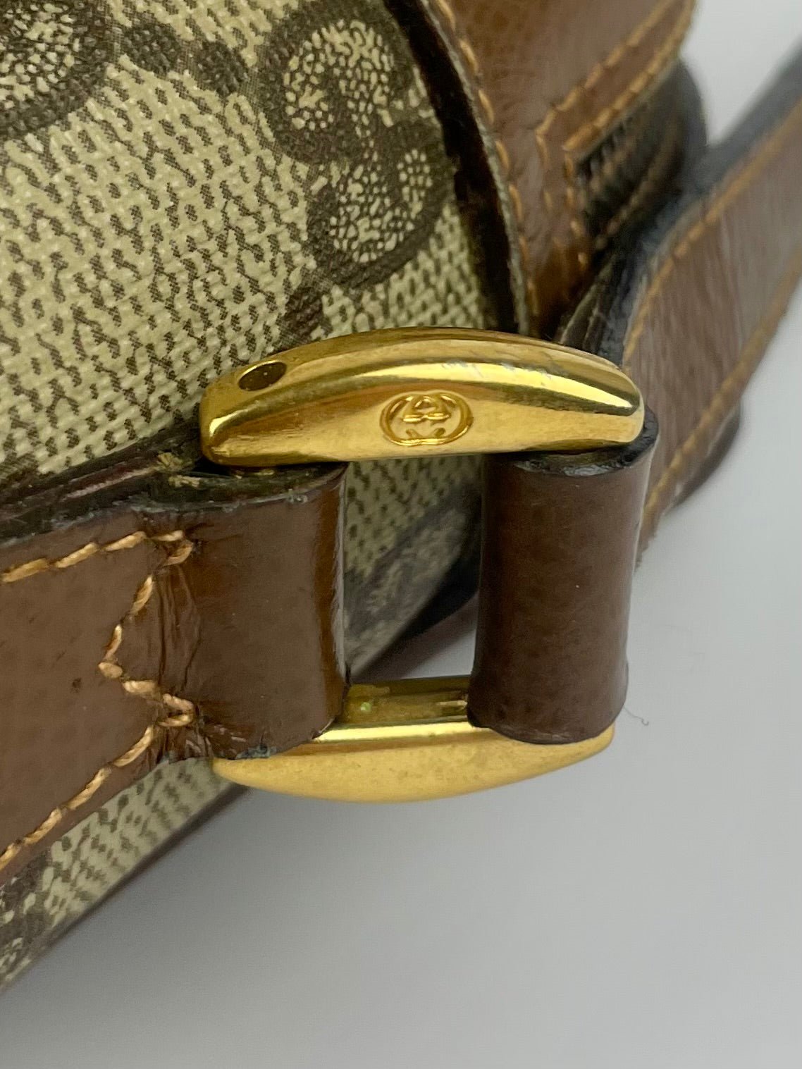 The Vintage Bag Gucci Sherry Line Crossbody