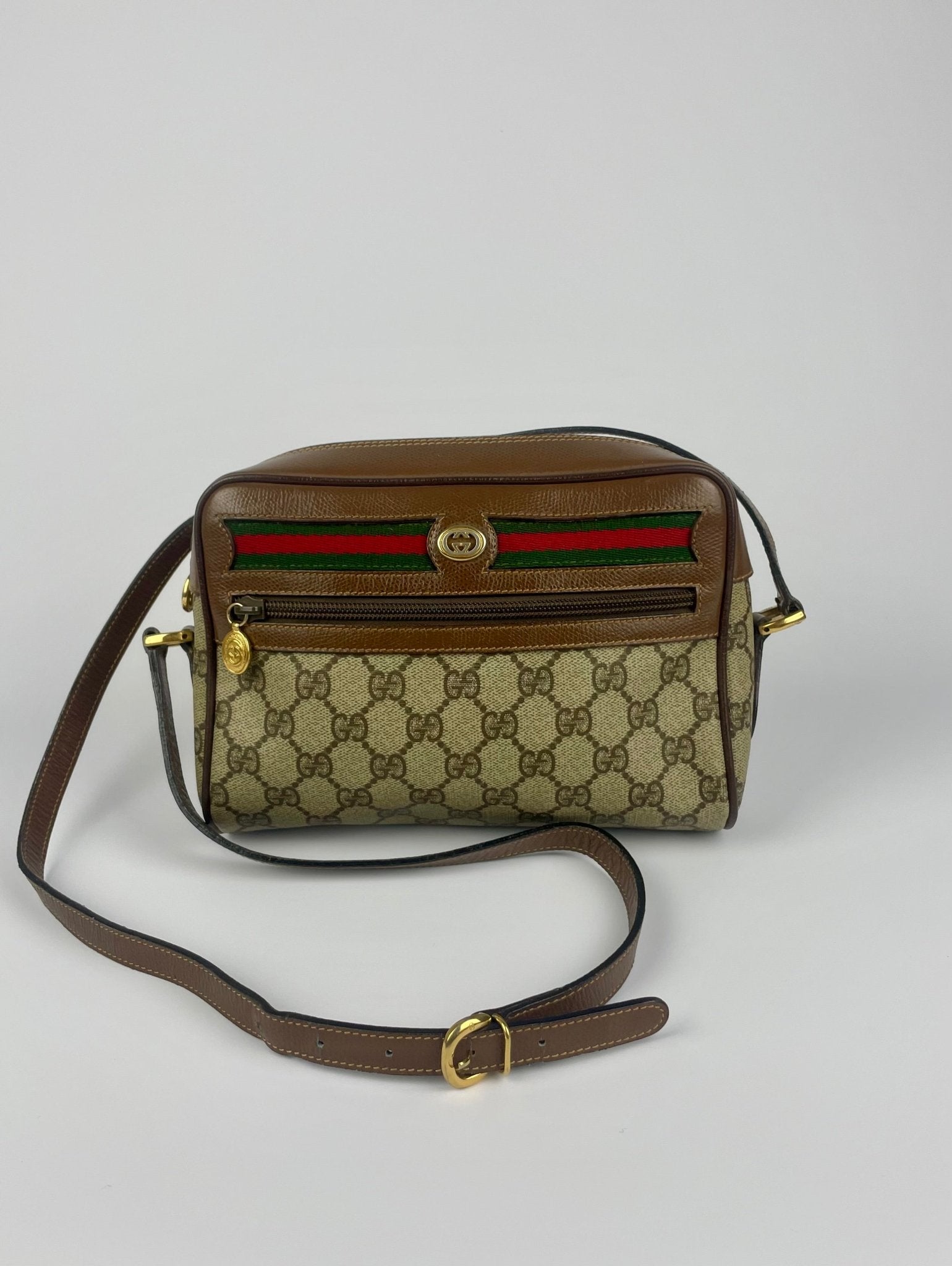 The Vintage Bag Gucci Sherry Line Crossbody