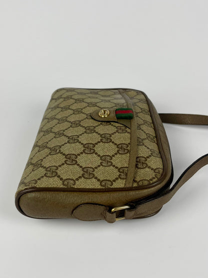 The Vintage Bag Gucci Sherry Line Crossbody