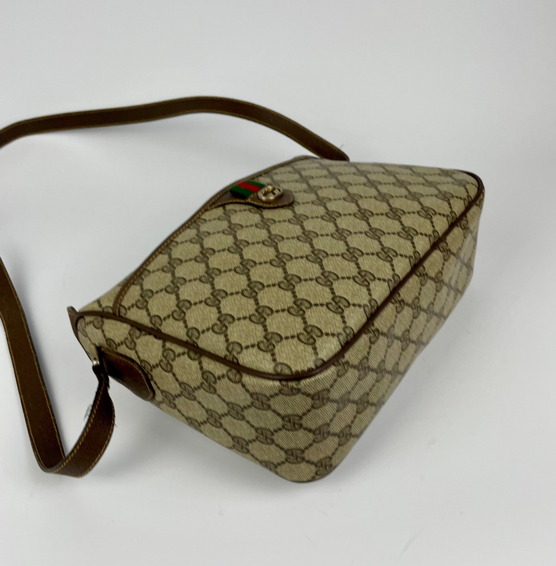 The Vintage Bag Gucci Sherry Line Crossbody
