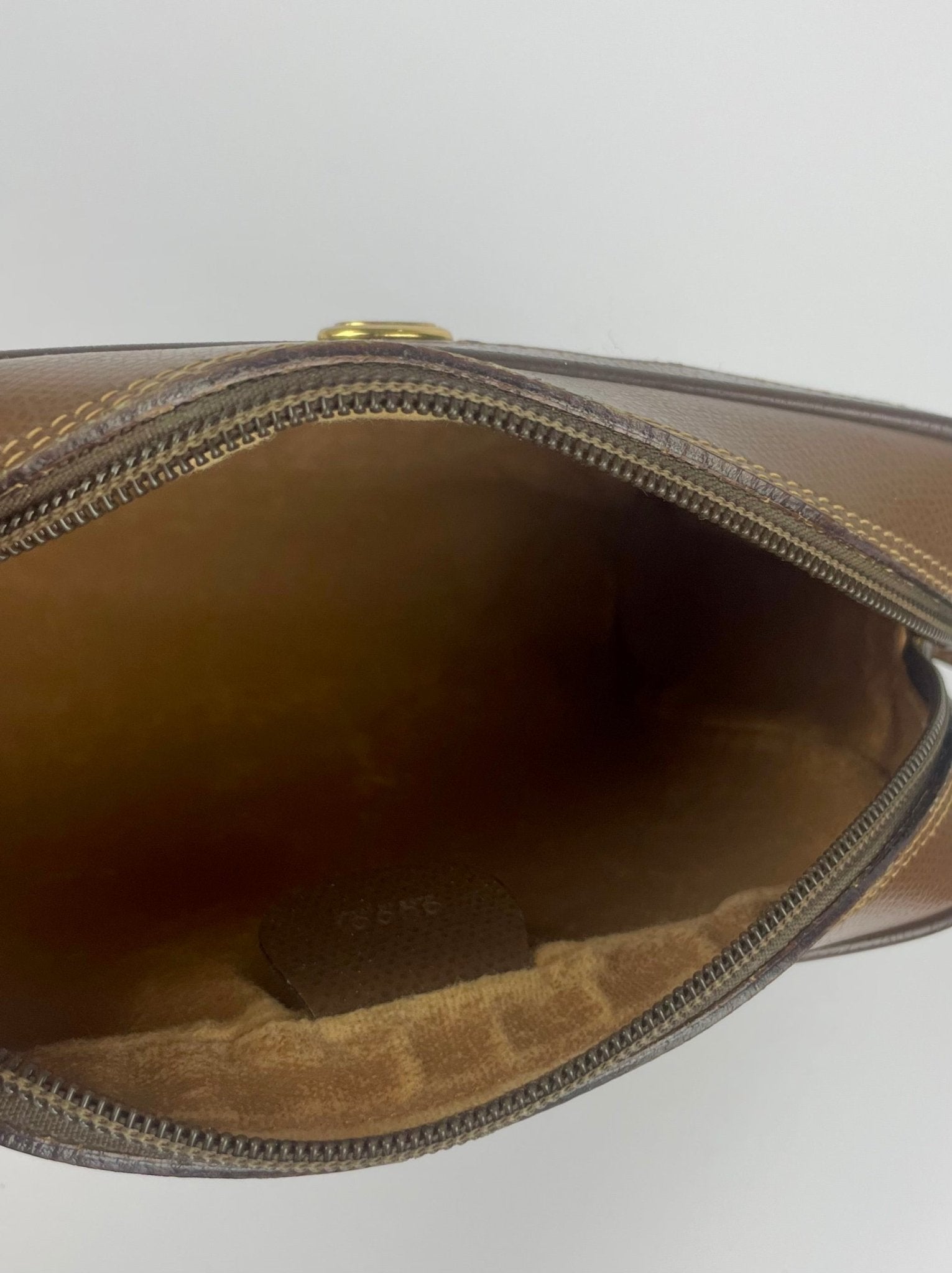 The Vintage Bag Gucci Sherry Line Crossbody