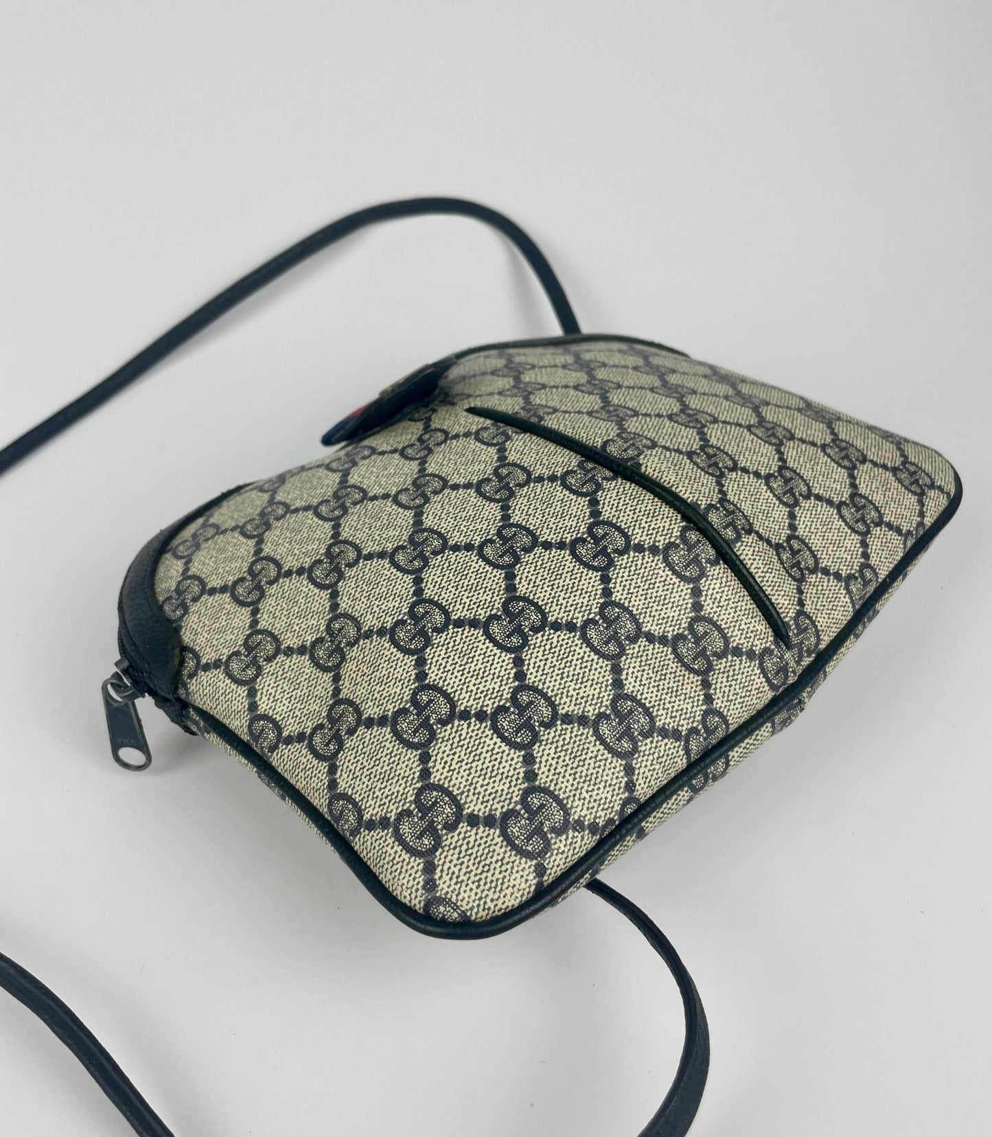 The Vintage Bag Gucci Sherry Line Crossbody