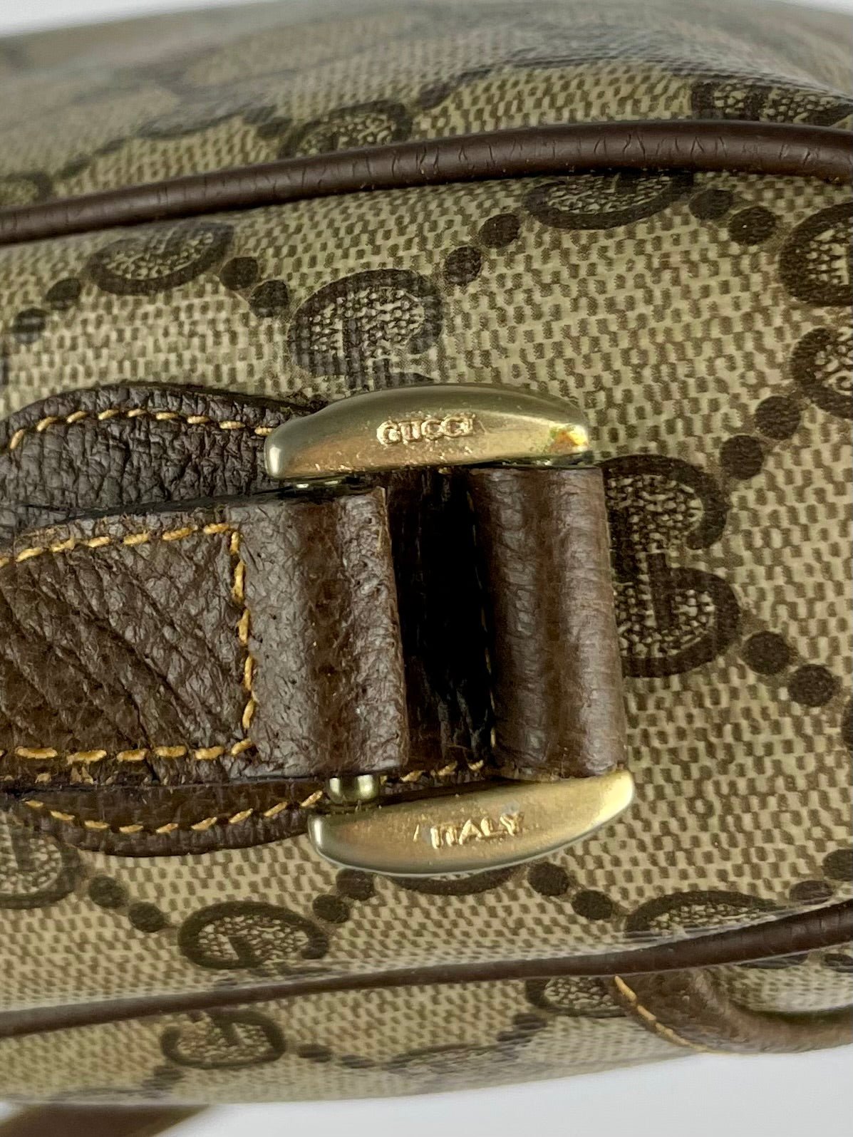 The Vintage Bag Gucci Sherry Line Crossbody