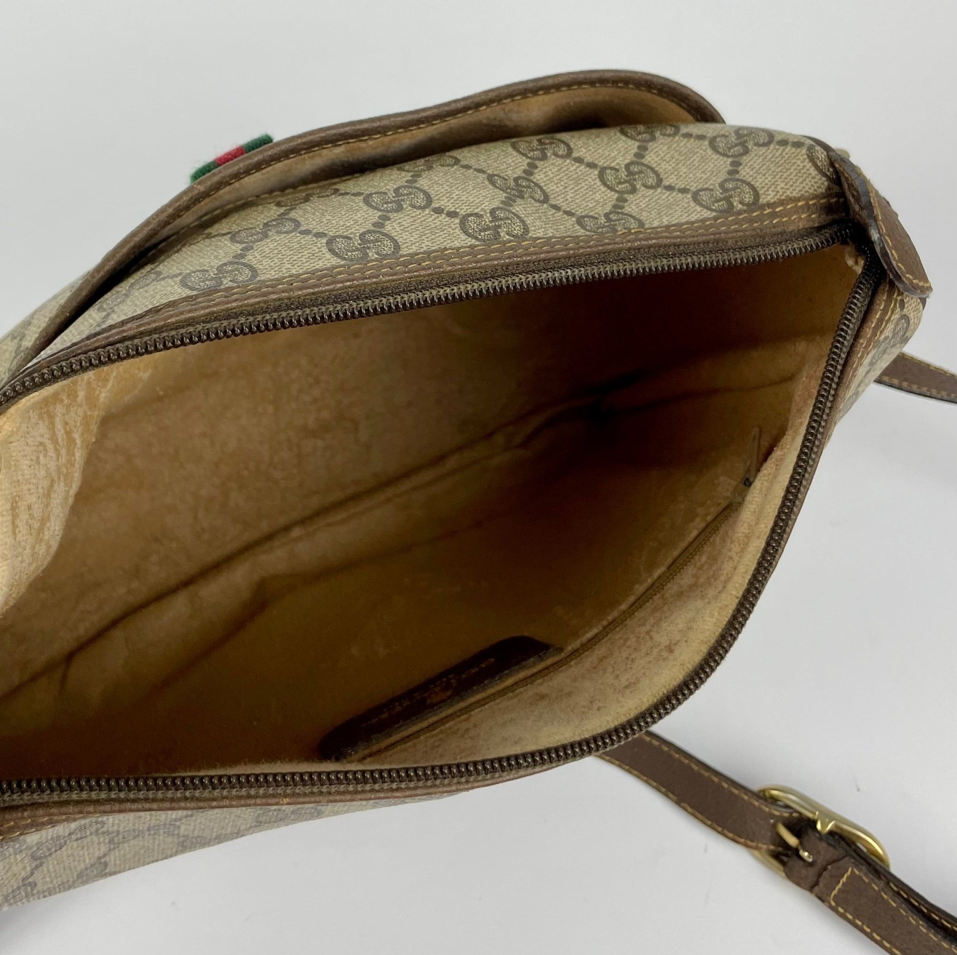 The Vintage Bag Gucci Sherry Line Crossbody