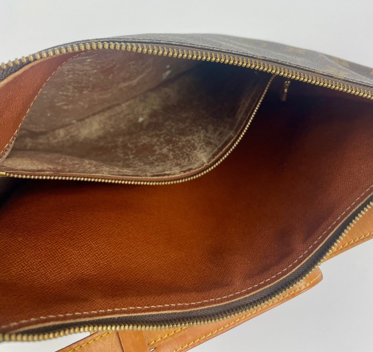 The Vintage Bag Louis Vuitton Boulogne