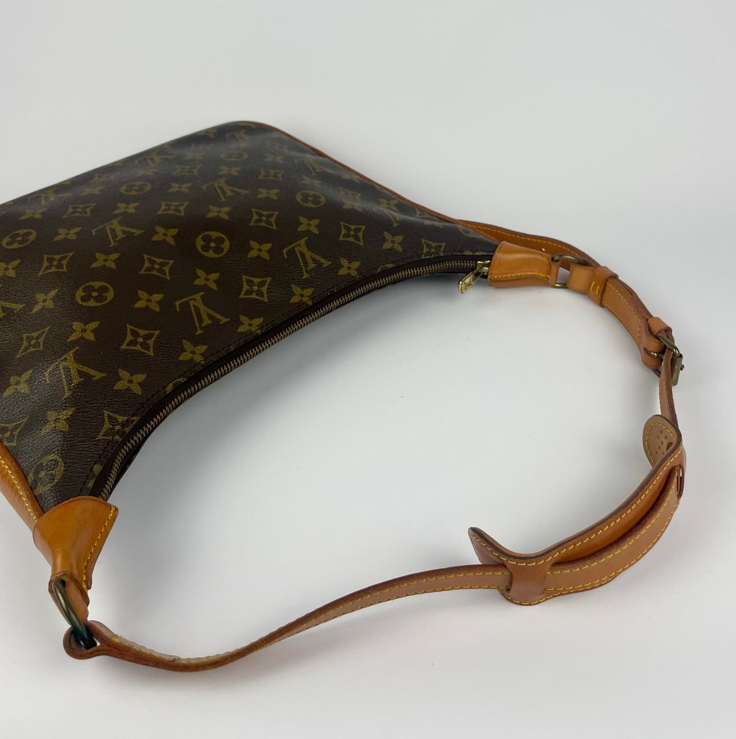 The Vintage Bag Louis Vuitton Boulogne