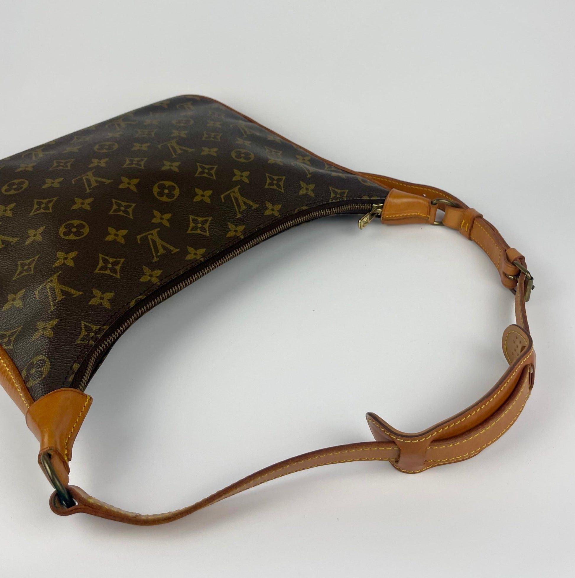 The Vintage Bag Louis Vuitton Boulogne