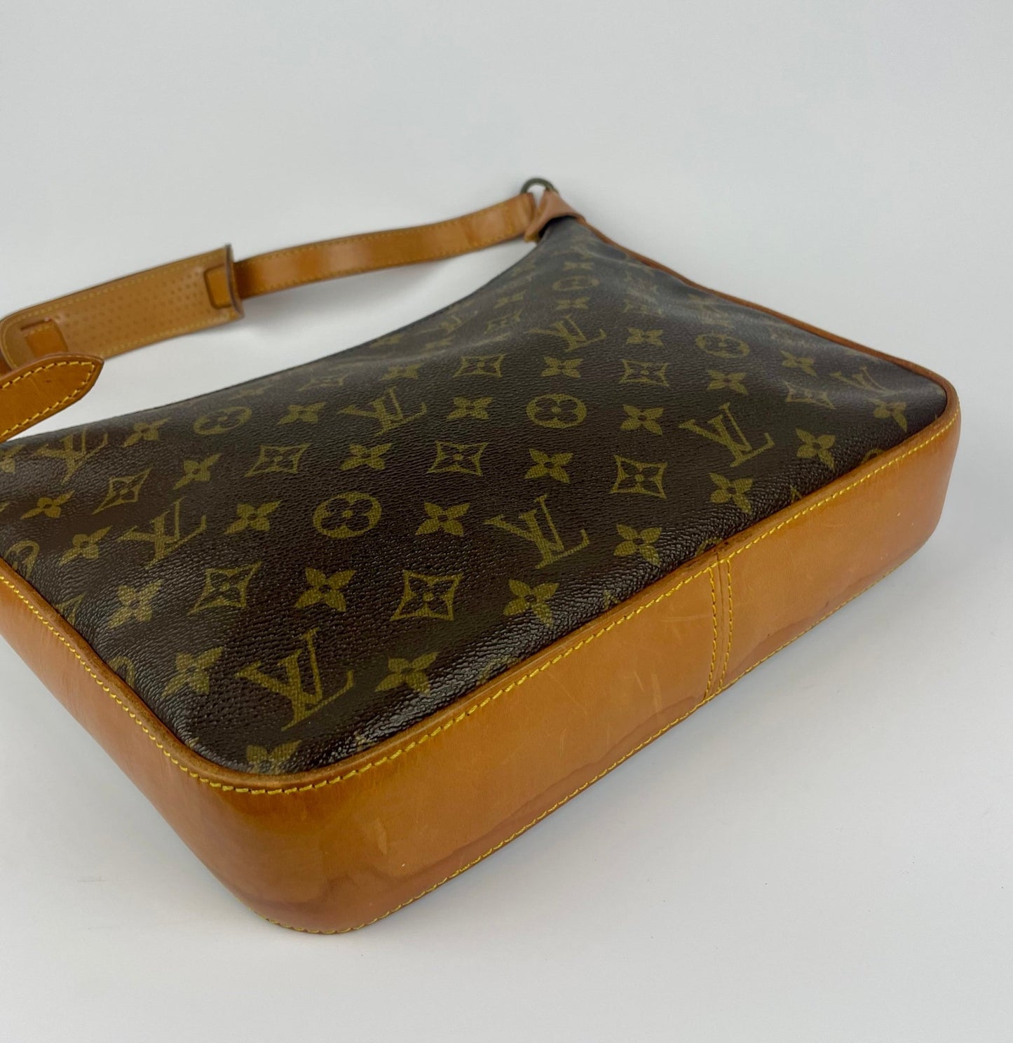 The Vintage Bag Louis Vuitton Boulogne