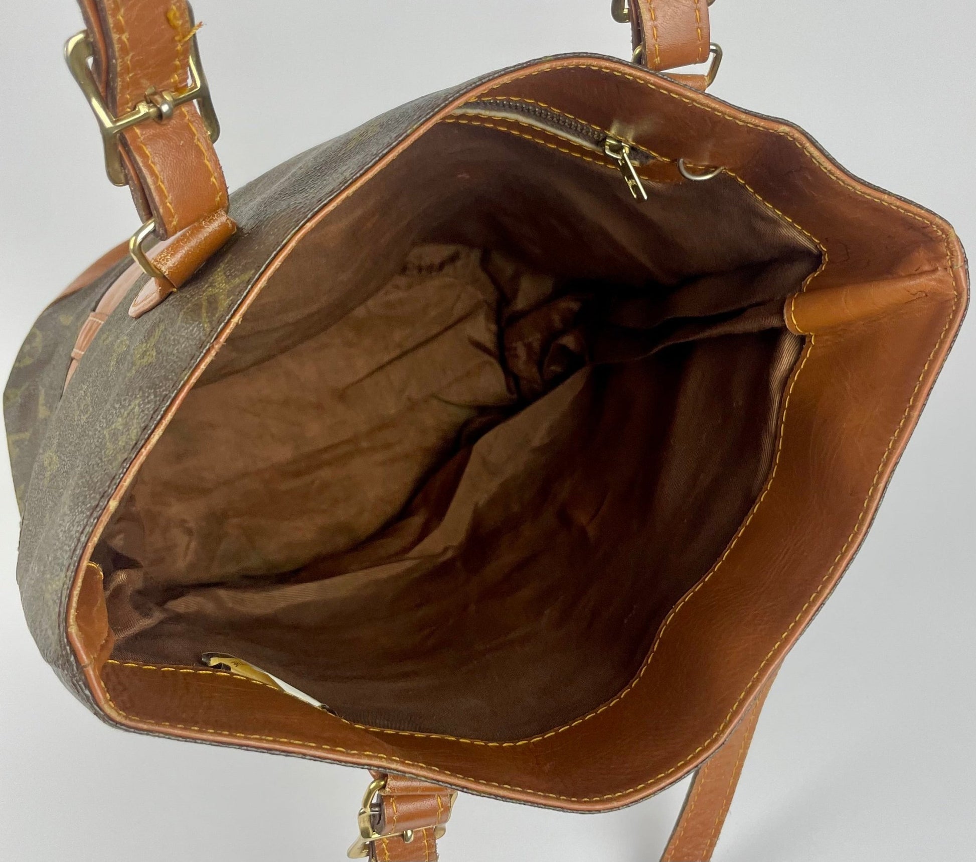 The Vintage Bag Louis Vuitton Bucket