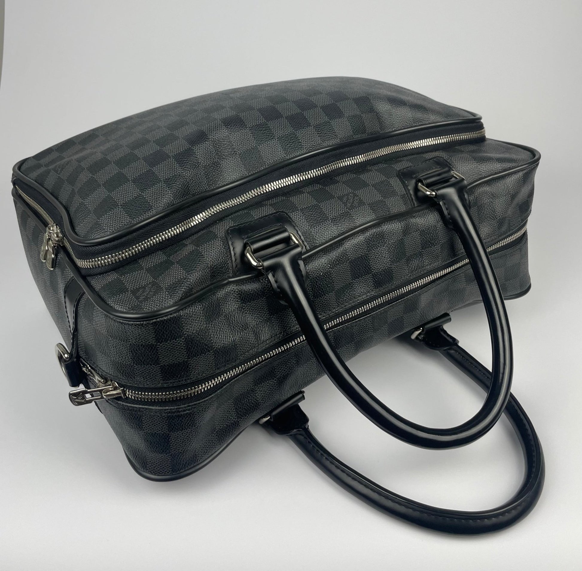 The Vintage Bag Louis Vuitton Damier Graphite Icare