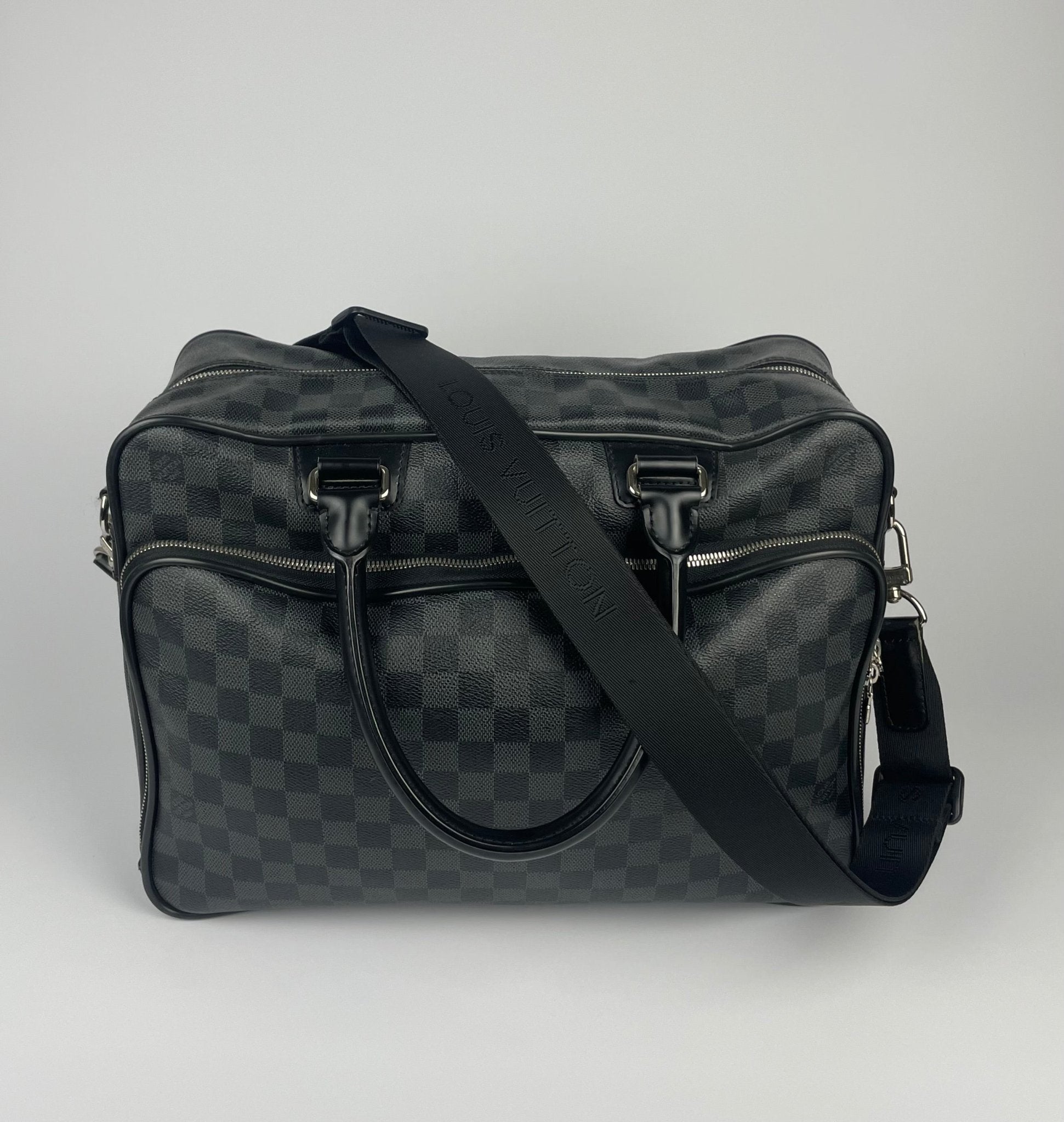 The Vintage Bag Louis Vuitton Damier Graphite Icare