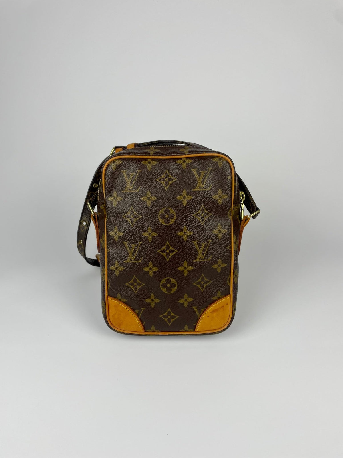 The Vintage Bag Louis Vuitton Danube