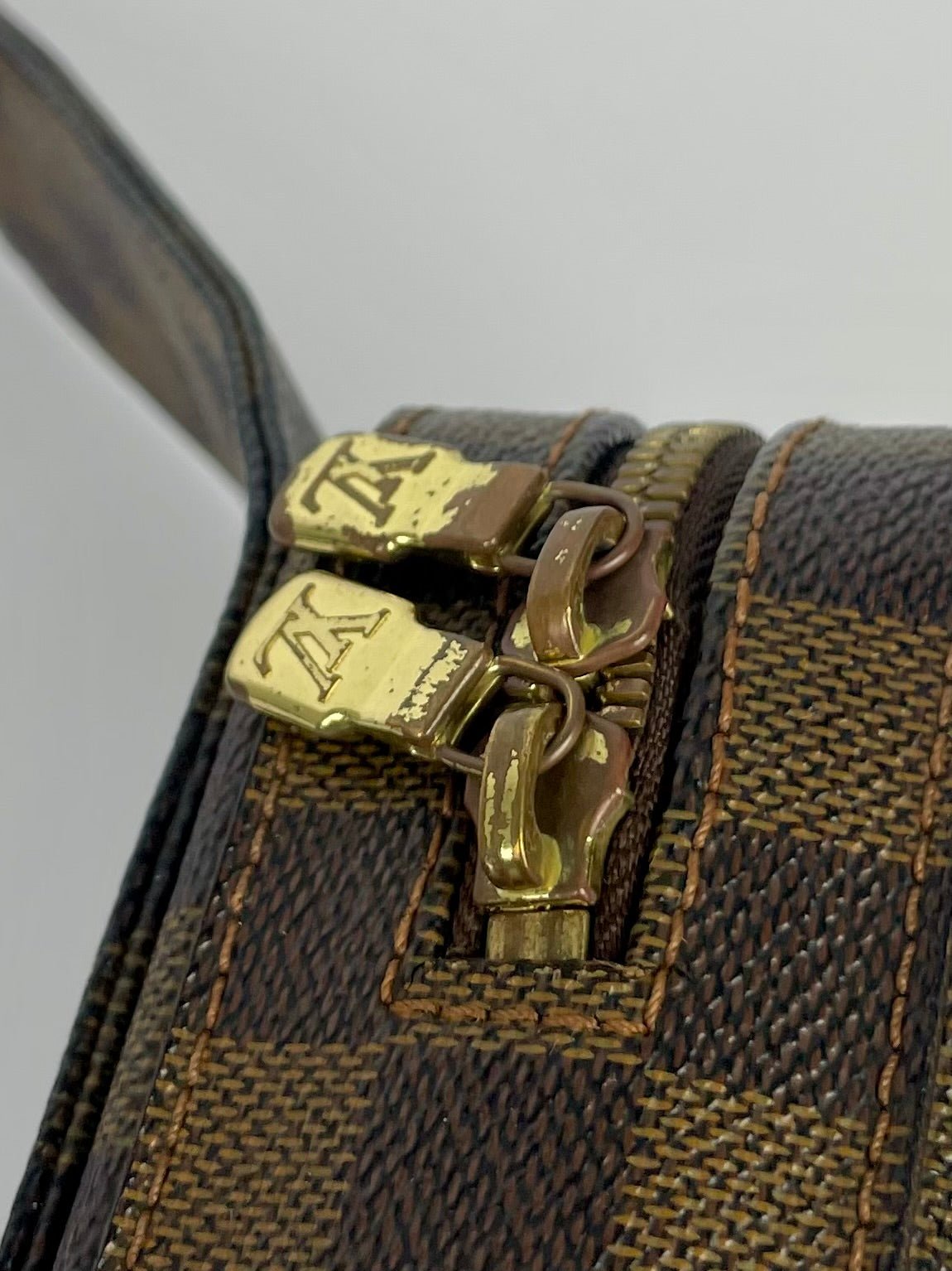 The Vintage Bag Louis Vuitton Geronimos Damier Ebene
