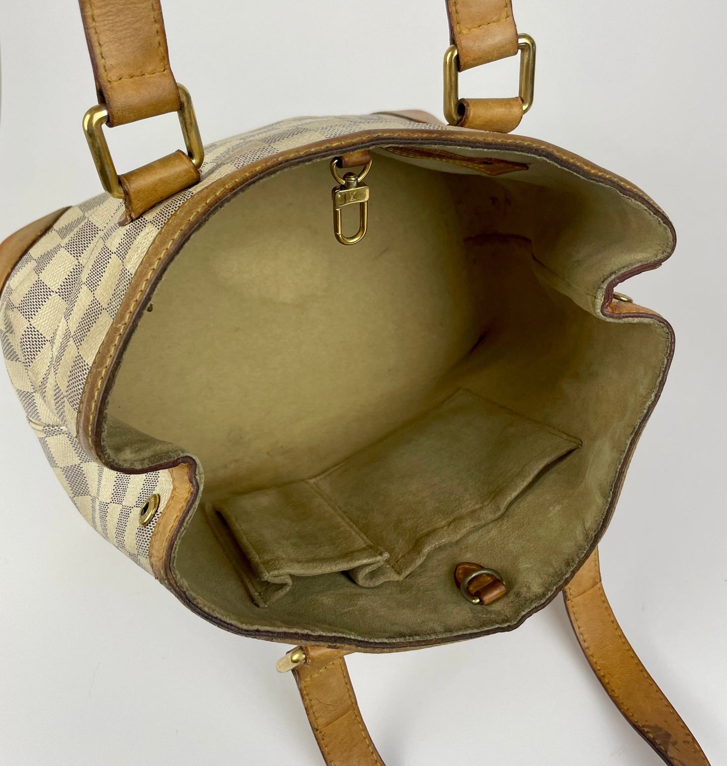 The Vintage Bag Louis Vuitton Hampstead