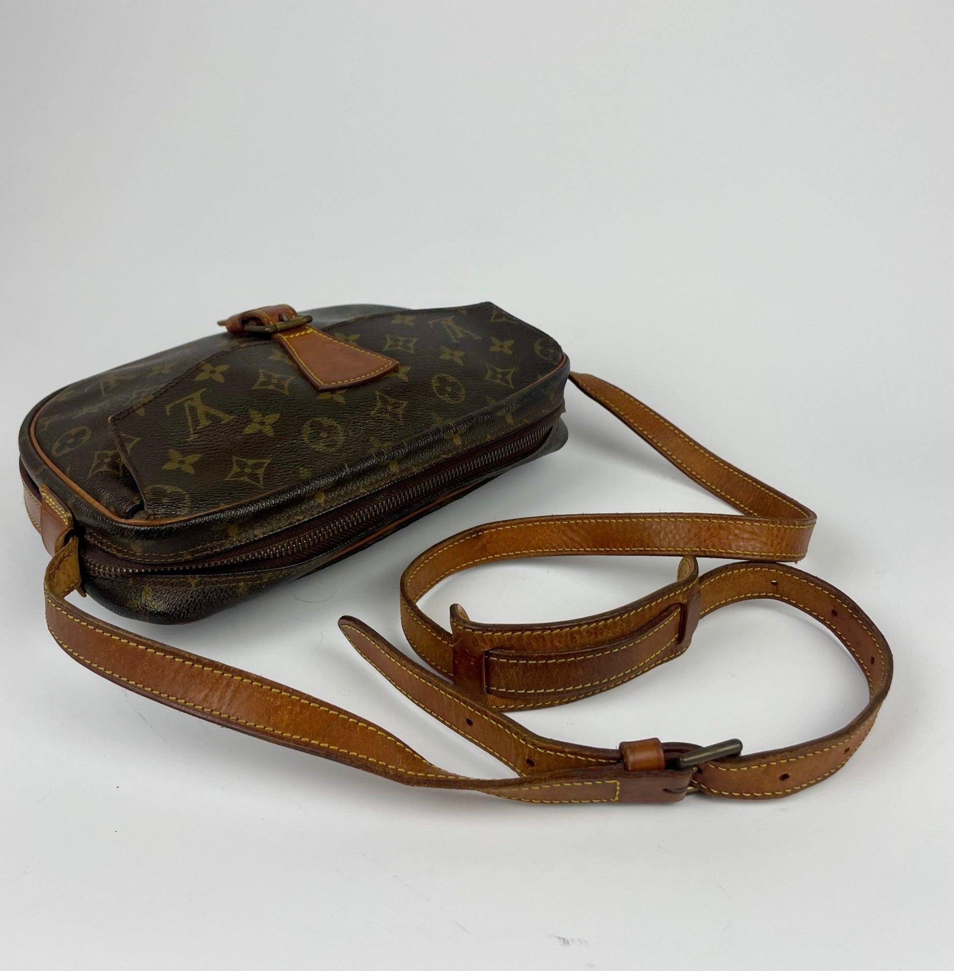 The Vintage Bag Louis Vuitton Jeune Fille GM