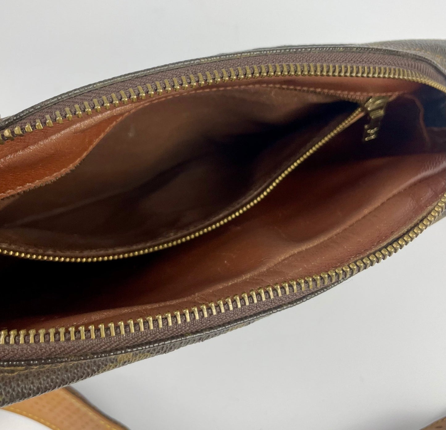 The Vintage Bag Louis Vuitton Jeune Fille GM