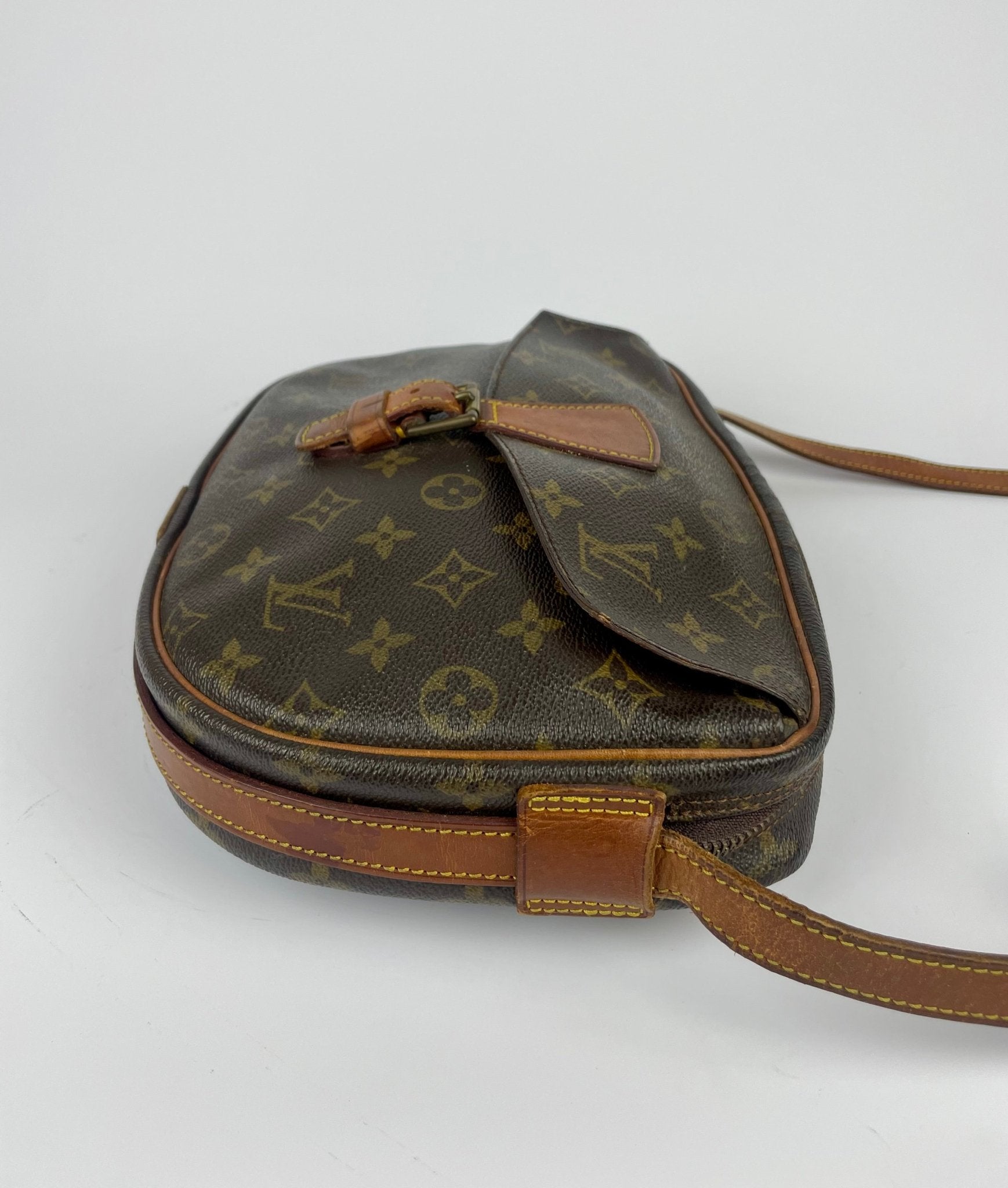 The Vintage Bag Louis Vuitton Jeune Fille GM