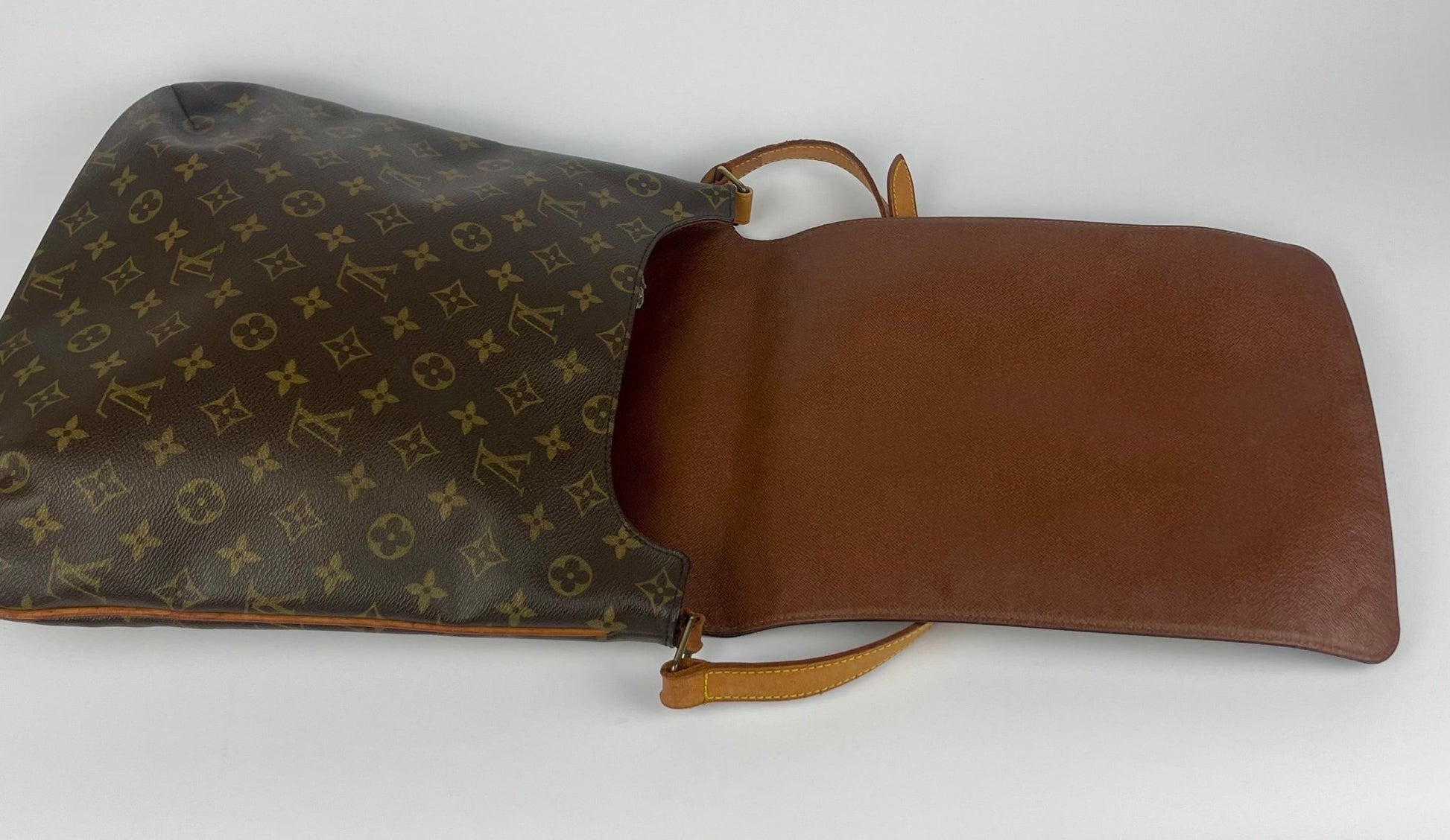 The Vintage Bag Louis Vuitton Musette