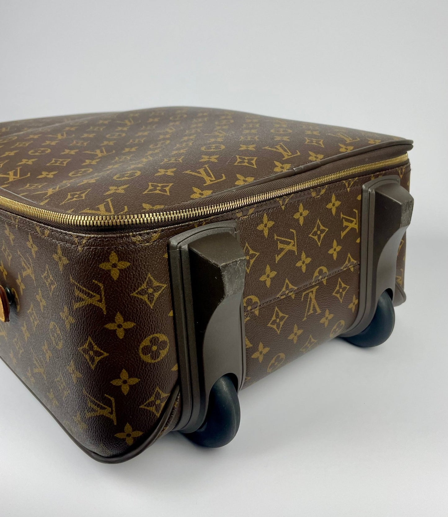 The Vintage Bag Louis Vuitton Pegase 55