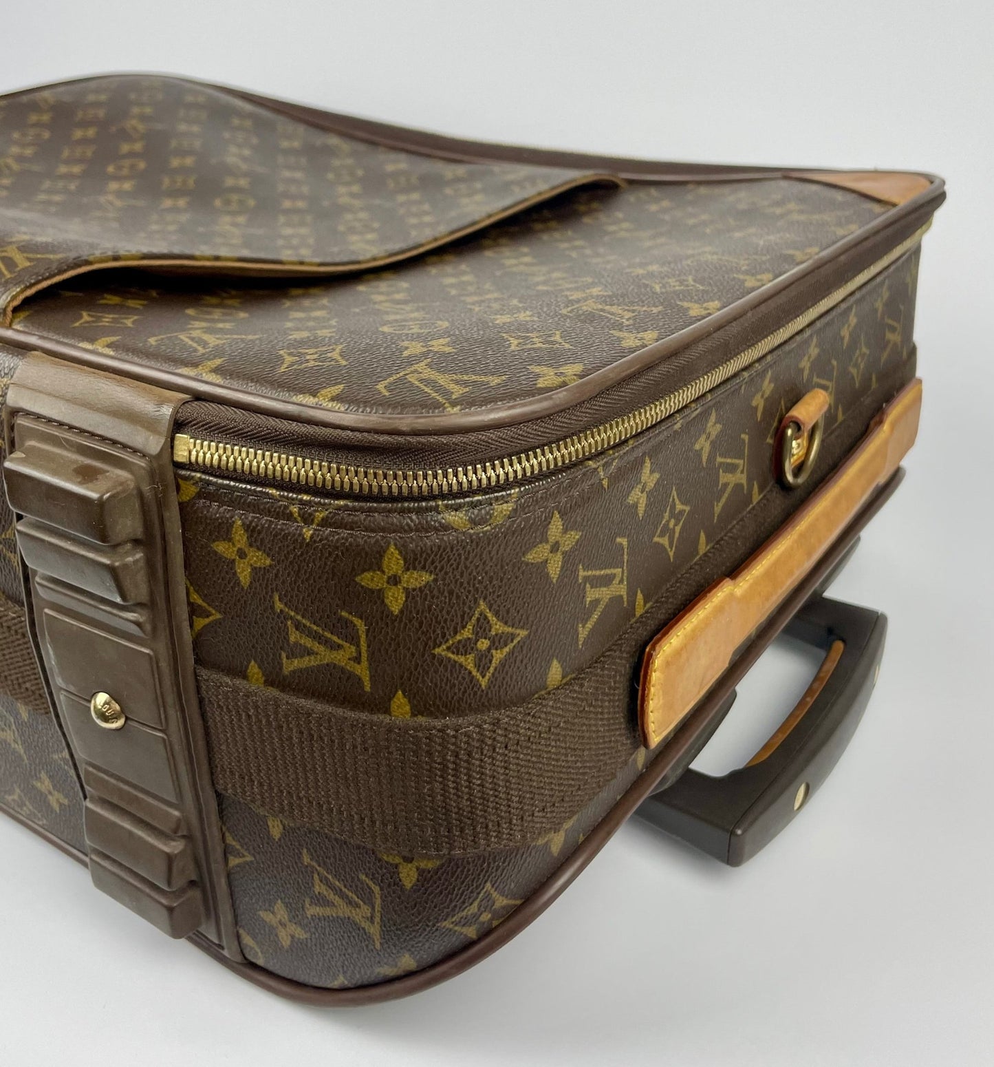 The Vintage Bag Louis Vuitton Pegase 55
