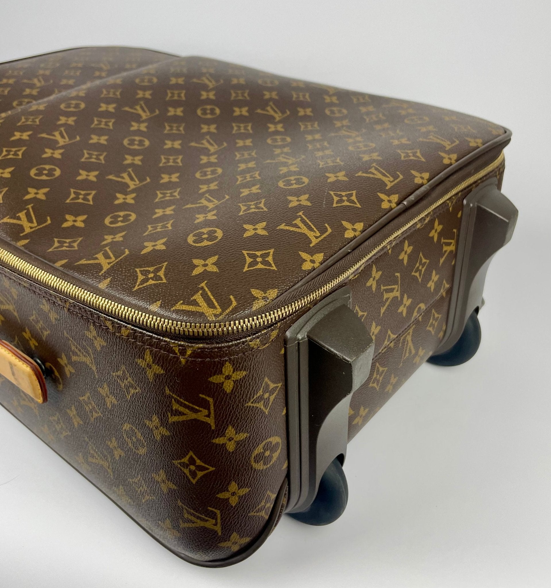 The Vintage Bag Louis Vuitton Pegase 55