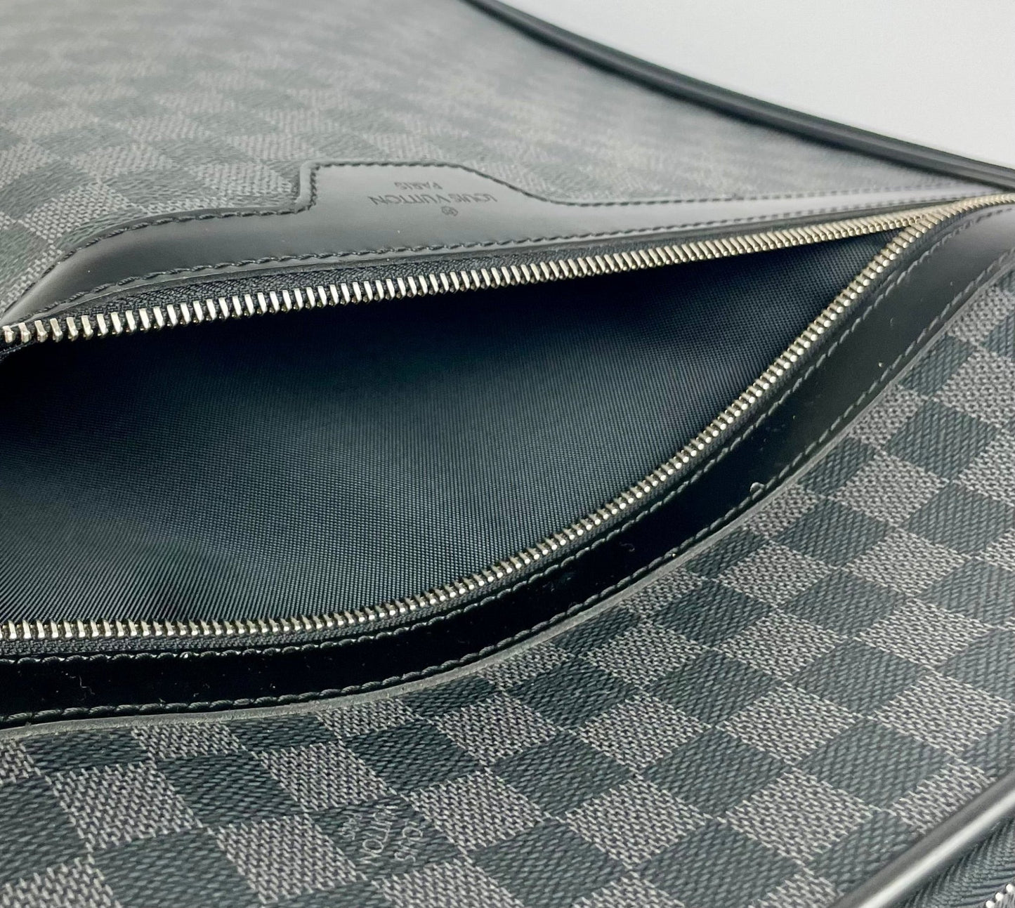 The Vintage Bag Louis Vuitton Pegase 60