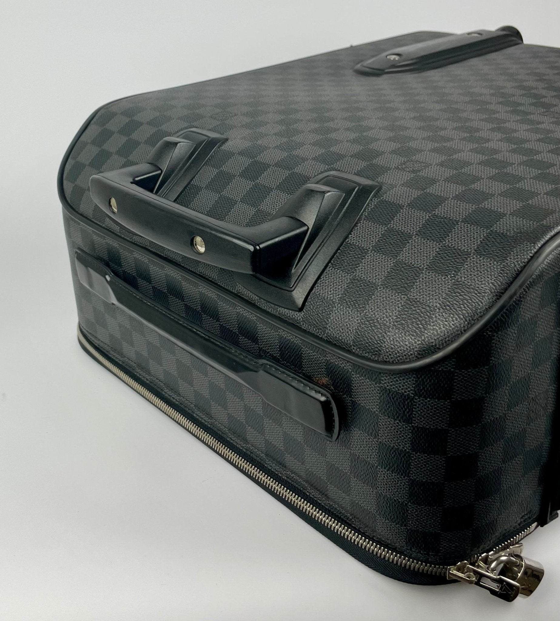 The Vintage Bag Louis Vuitton Pegase 60