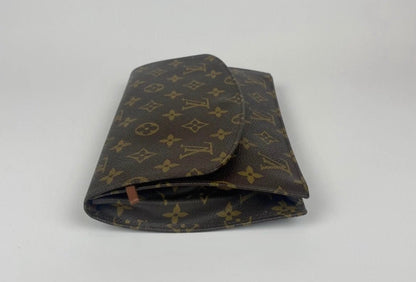 The Vintage Bag Louis Vuitton Pochette Clutch