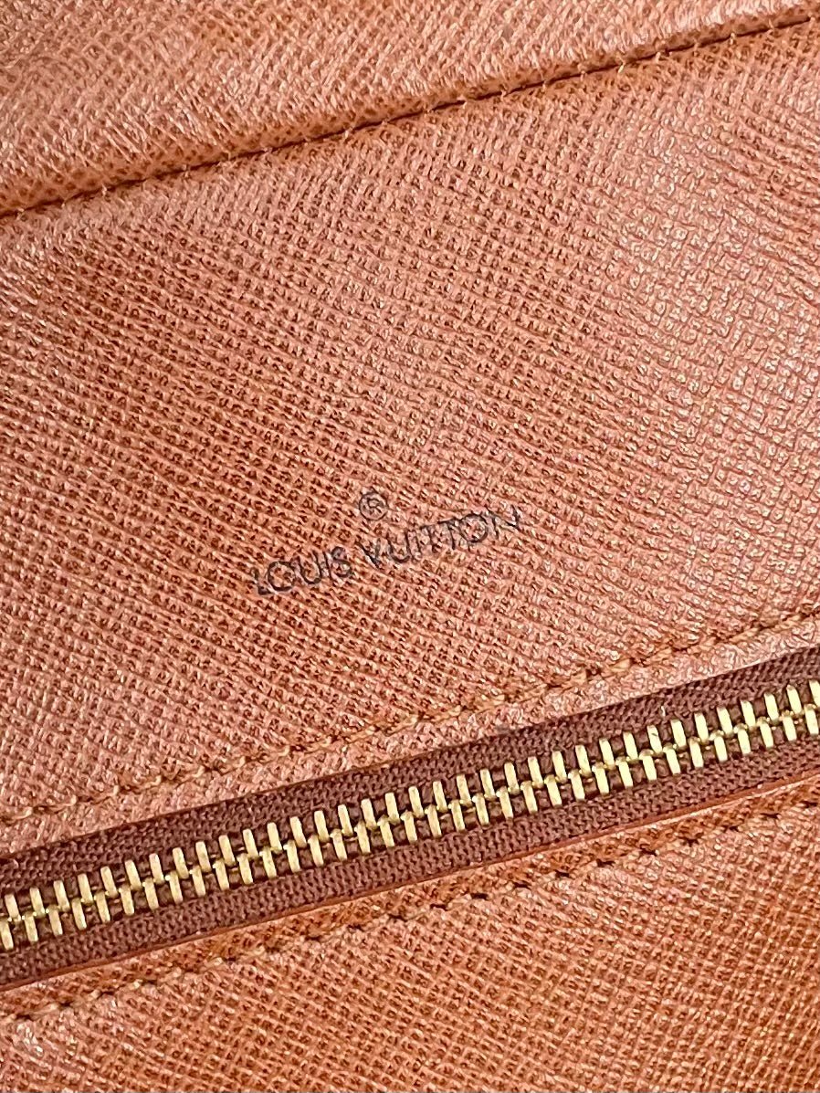 The Vintage Bag Louis Vuitton Porte - document Voyage