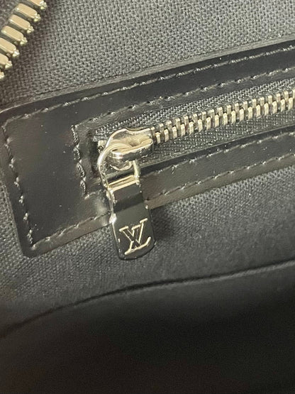 The Vintage Bag Louis Vuitton Porte - documents Voyage