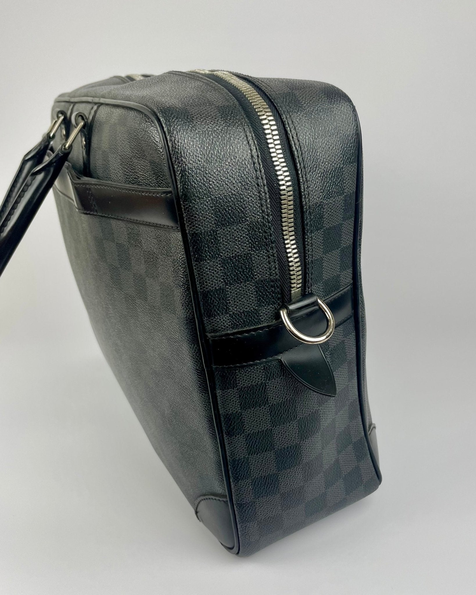 The Vintage Bag Louis Vuitton Porte - documents Voyage