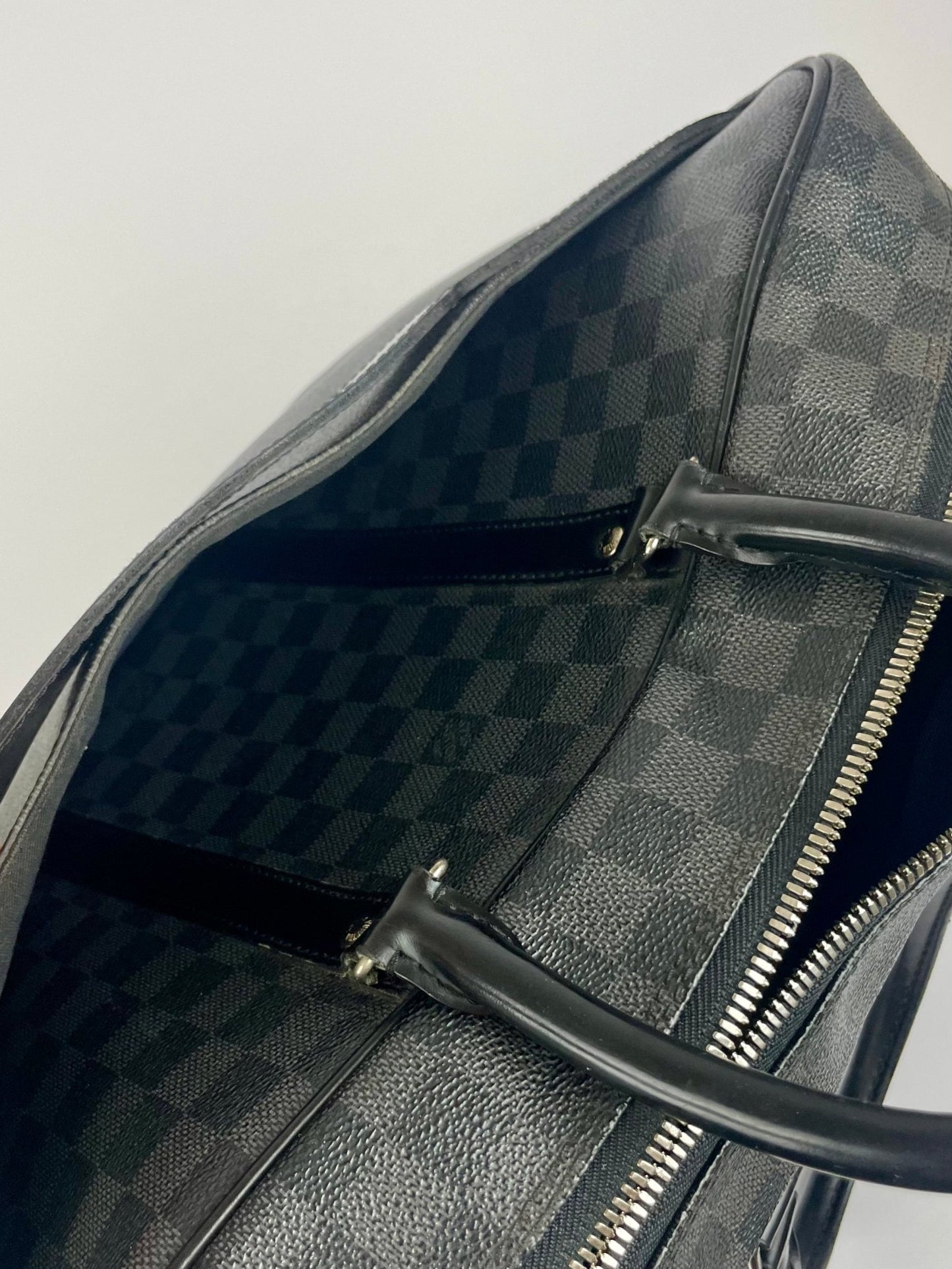 The Vintage Bag Louis Vuitton Porte - documents Voyage