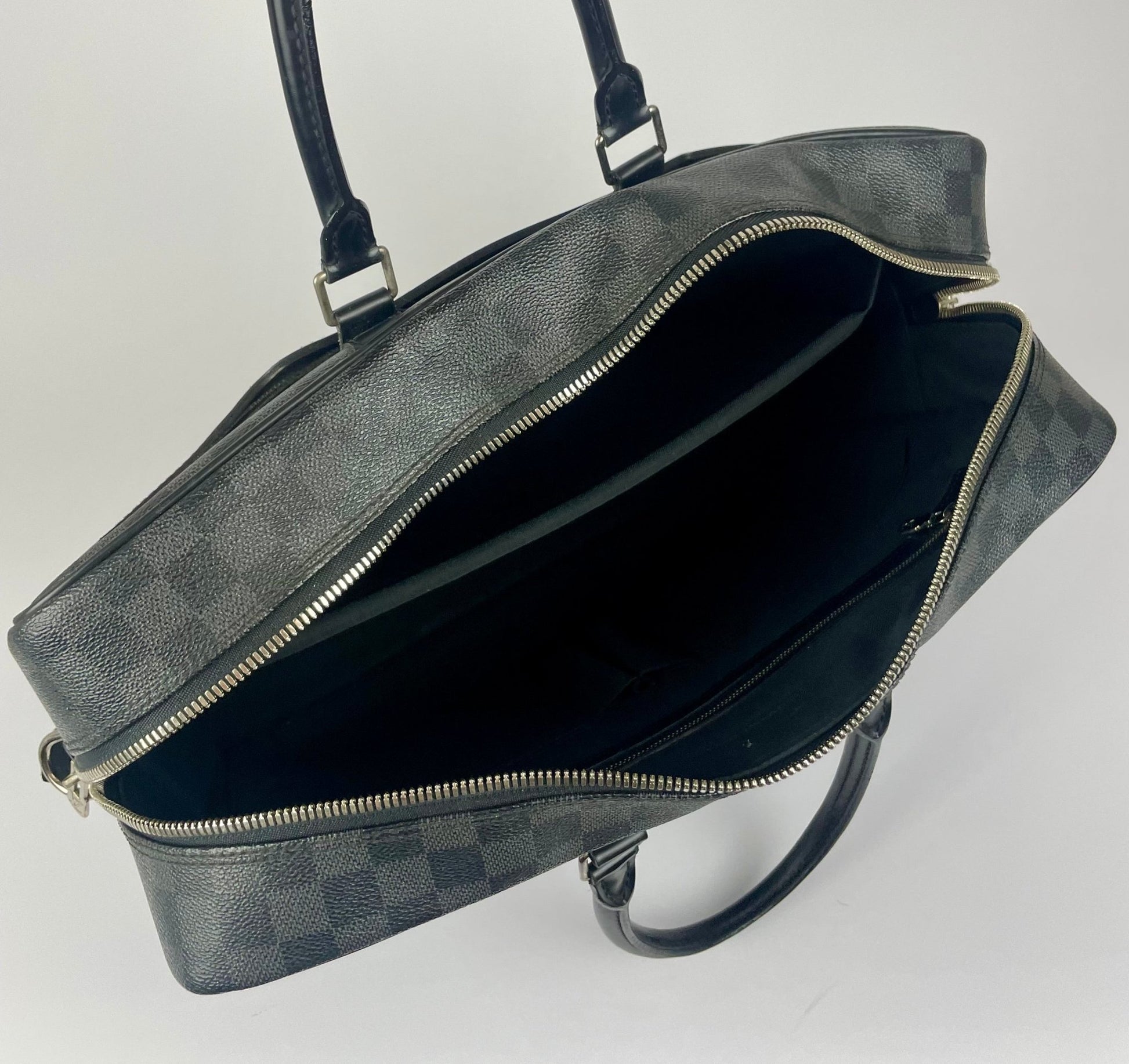 The Vintage Bag Louis Vuitton Porte - documents Voyage