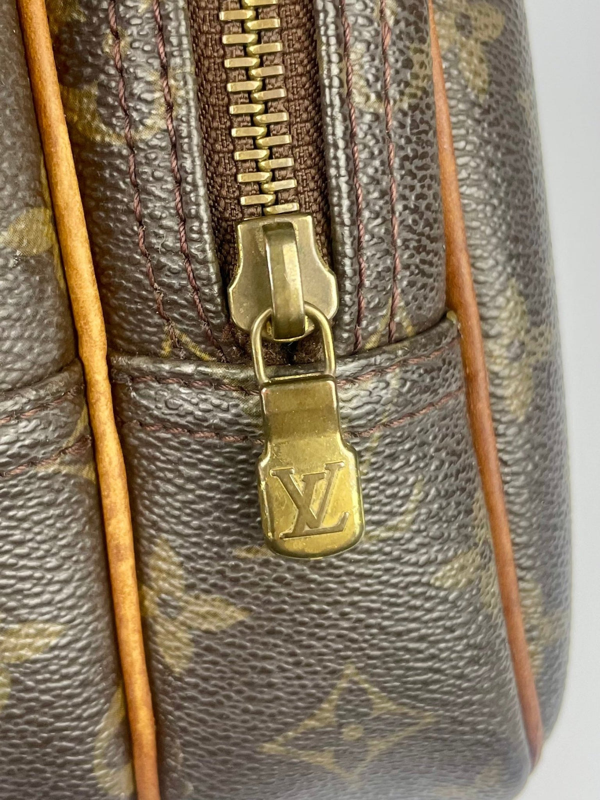 The Vintage Bag Louis Vuitton Reporter PM