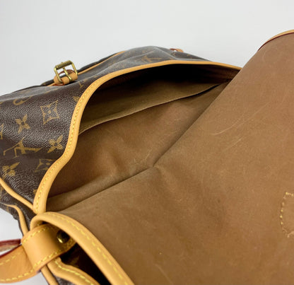 The Vintage Bag Louis Vuitton Saumur 30