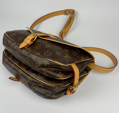 The Vintage Bag Louis Vuitton Saumur 30