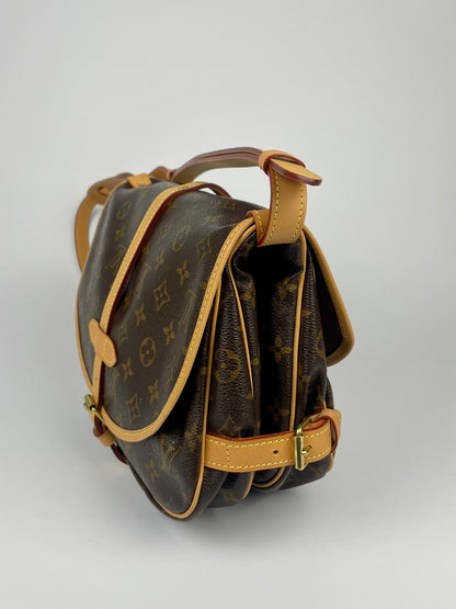 The Vintage Bag Louis Vuitton Saumur 30