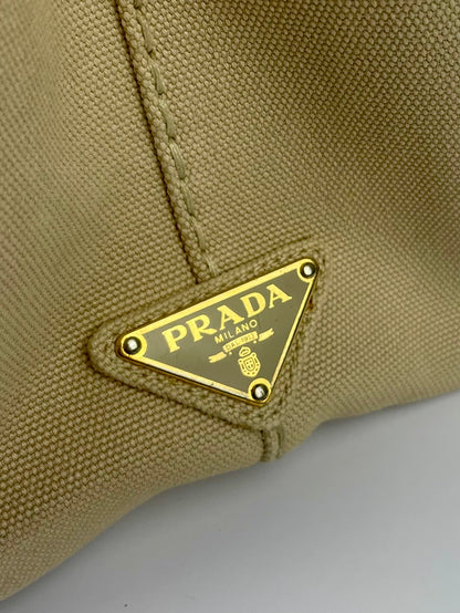 The Vintage Bag Prada Canapa