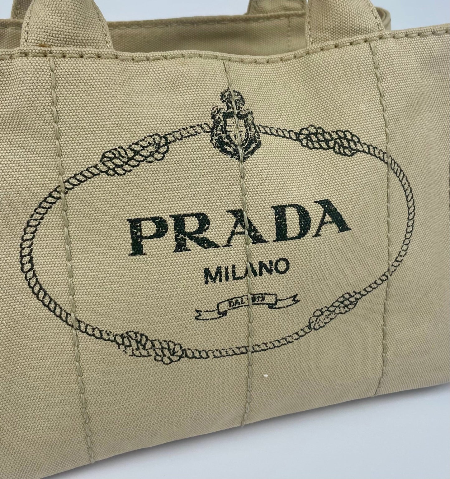 The Vintage Bag Prada Canapa