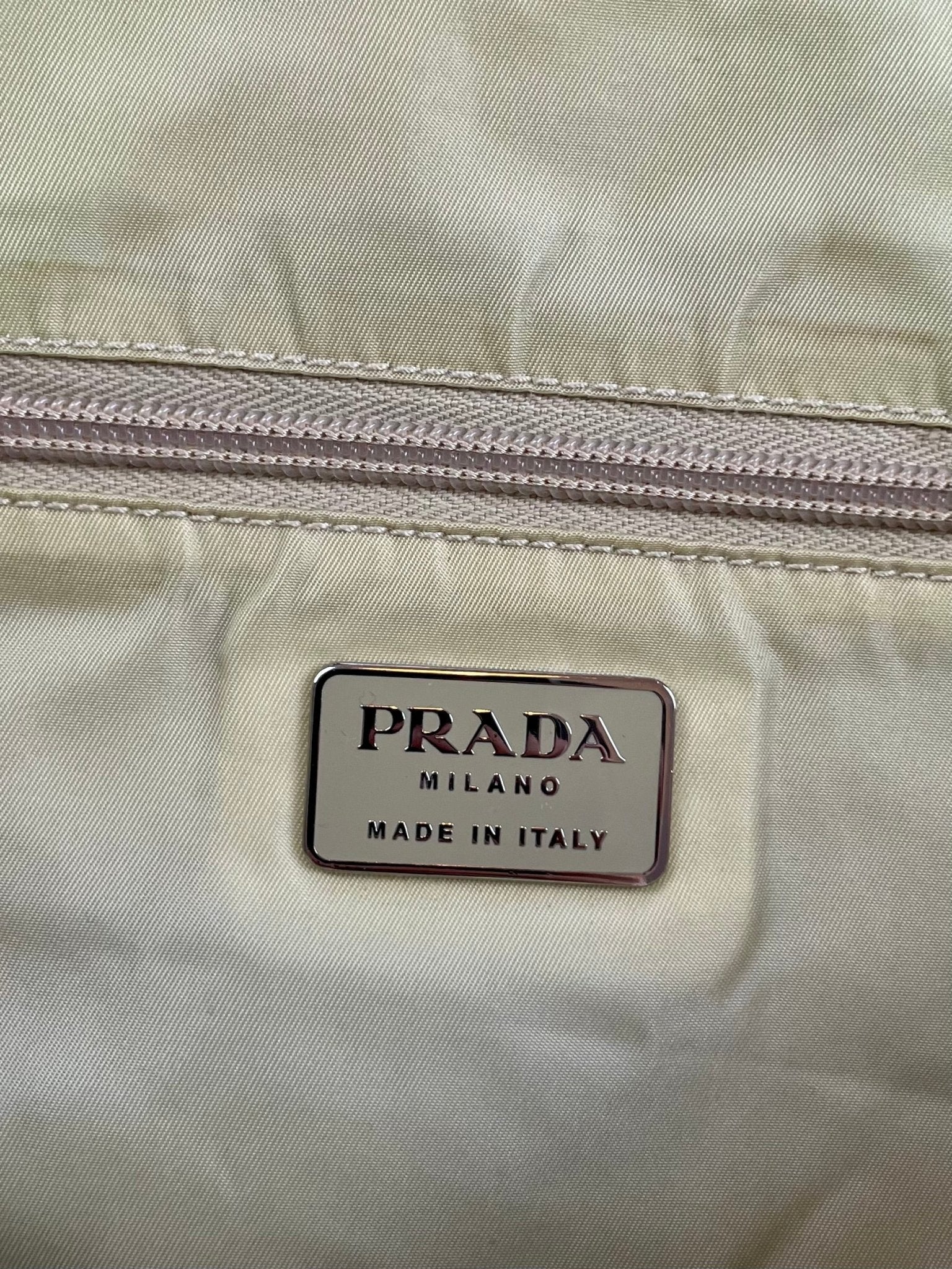 The Vintage Bag PRADA Håndtaske