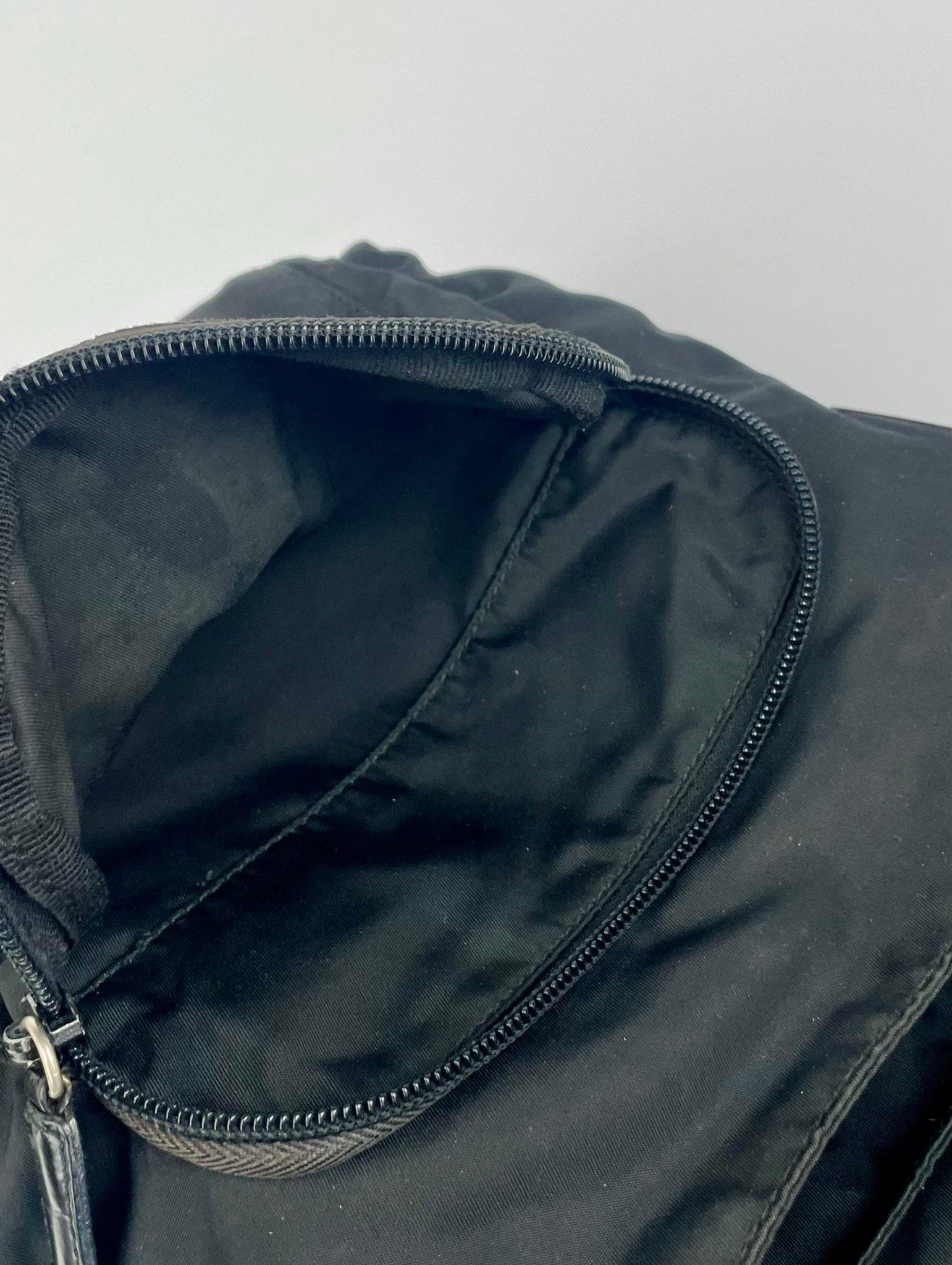 The Vintage Bag Prada Messenger